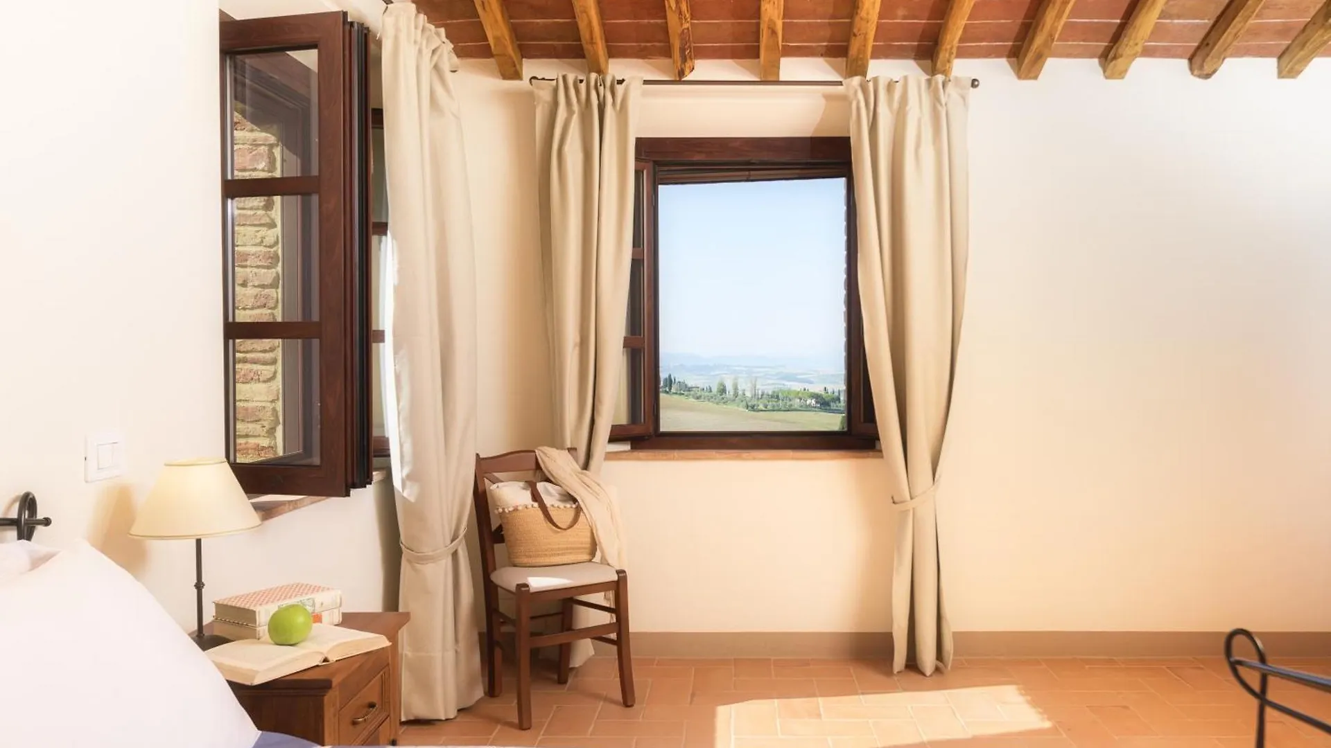 Agriturismo La Casellina Monticchiello Farm stay