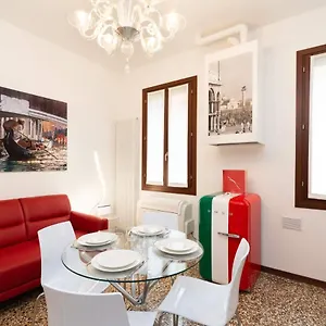 Castello 5067 Boutique Apartment Venice